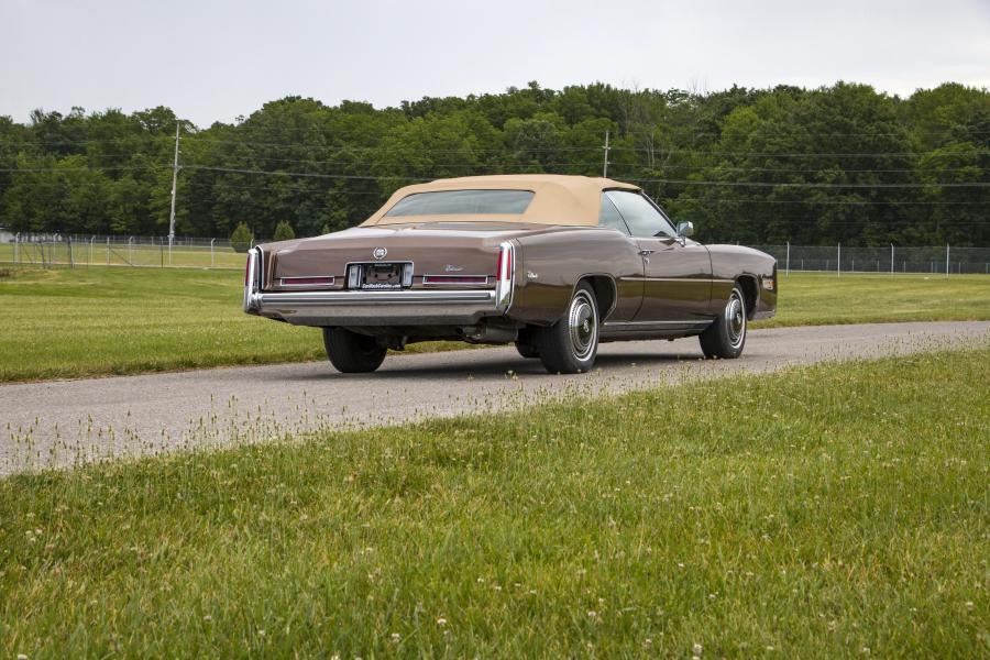  Cadillac Fleetwood Eldorado Convertible (L67) 1976 года  (фото 14 из 40)